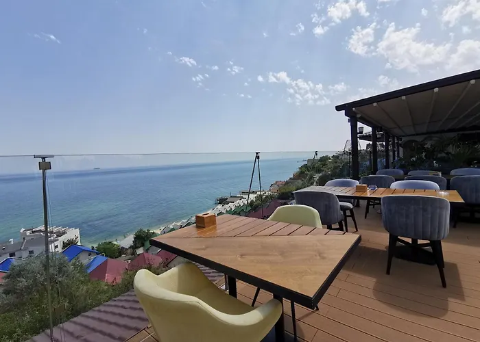 сучасна з басейном на приватній території * 오데사